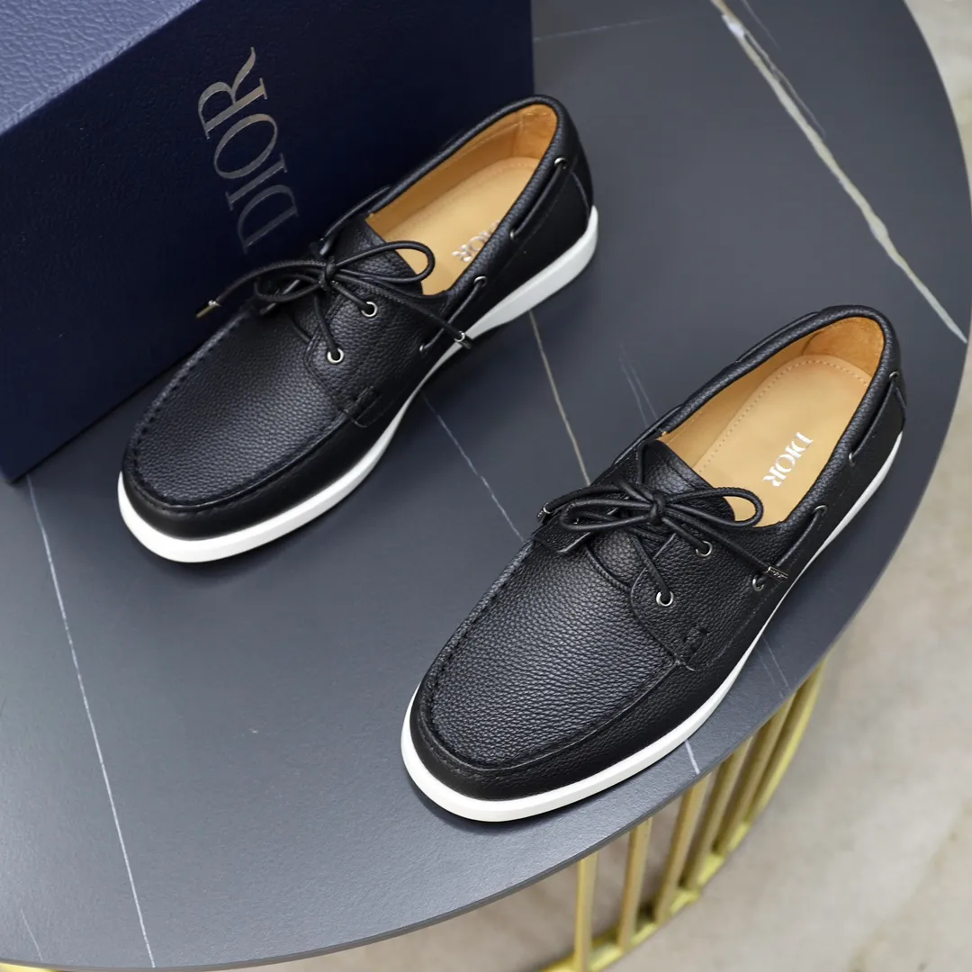 Ex-factory price: 540🙅‍♂️🙅‍♂️🙅‍♂️ Brand: Dior DIOR Standard code: Men's code 38/44 (45 can be customized) Grade: Same as the official website Material: Original cowhide stitching, cowhide lining, original TPU wear-resistant soft outsole Style categories: Leisure and sports version, footwear for driving, young fashion, European and American trends, British style Color: actual picture color